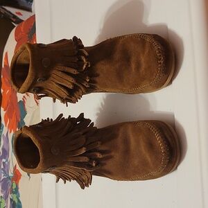 SOLD minnetonka moccasins women's size 7